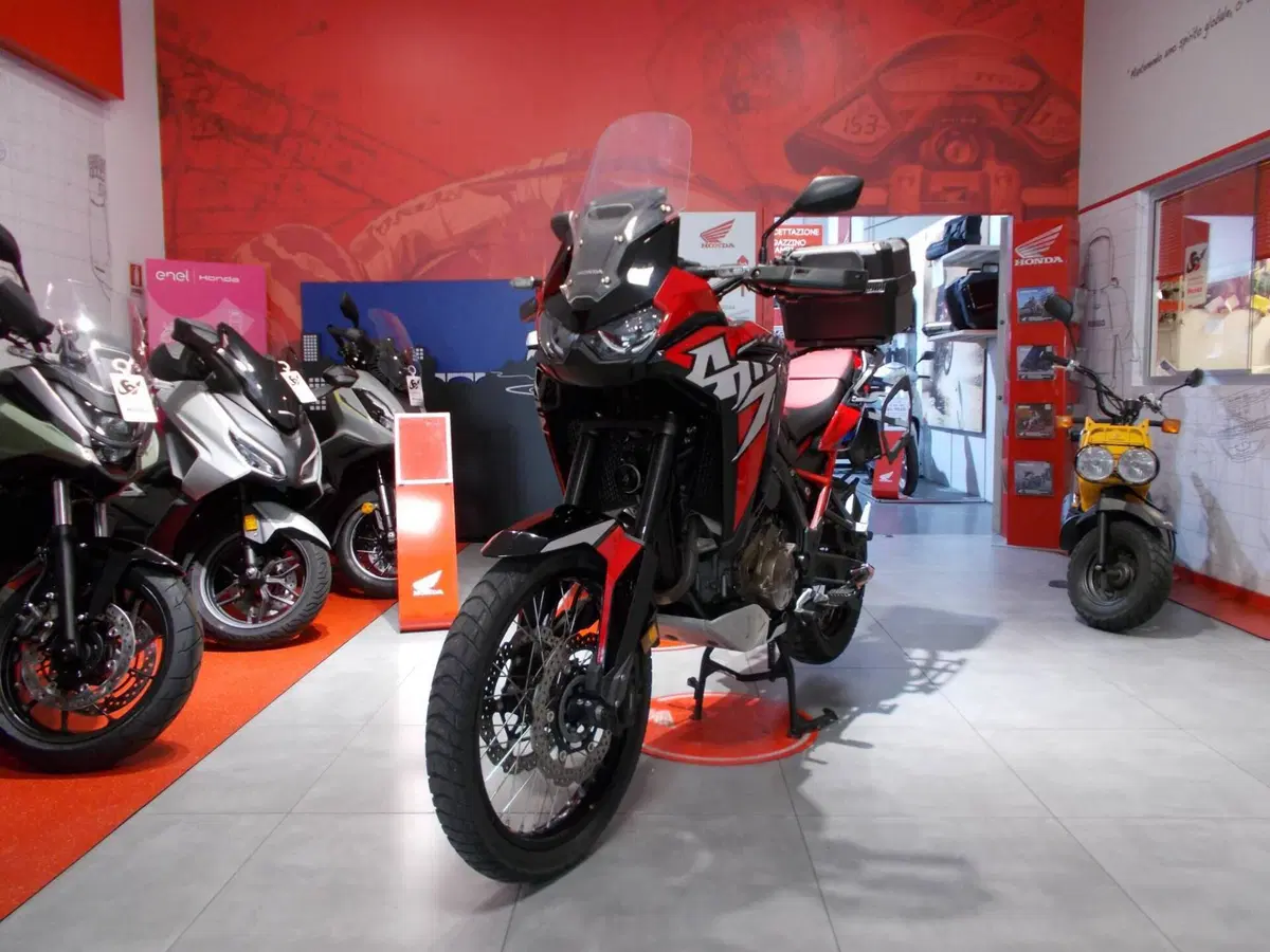Honda Africa Twin CRF 1100L Urban (2022 - 23) (3)