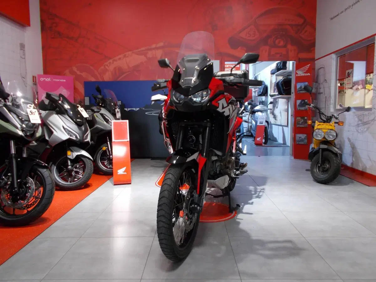 Honda Africa Twin CRF 1100L Urban (2022 - 23) (4)