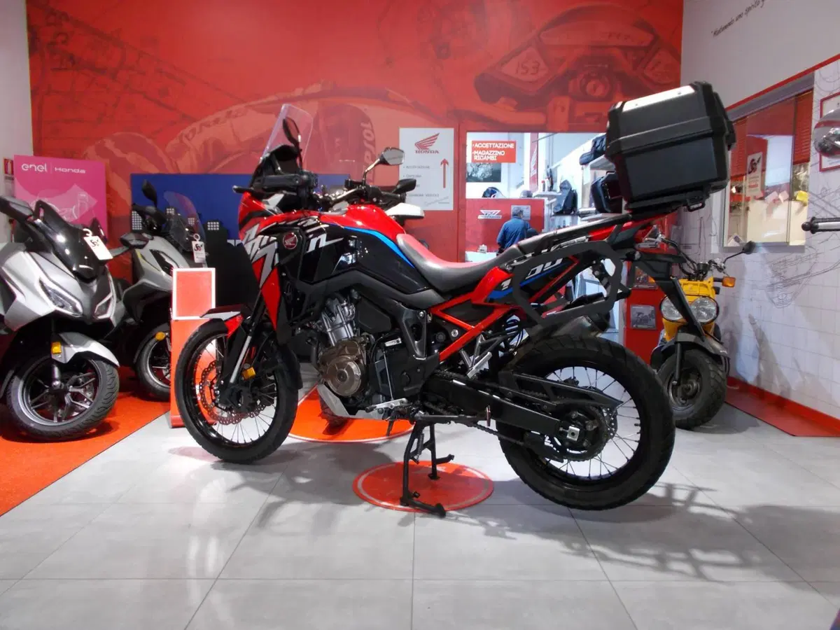 Honda Africa Twin CRF 1100L Urban (2022 - 23) (6)