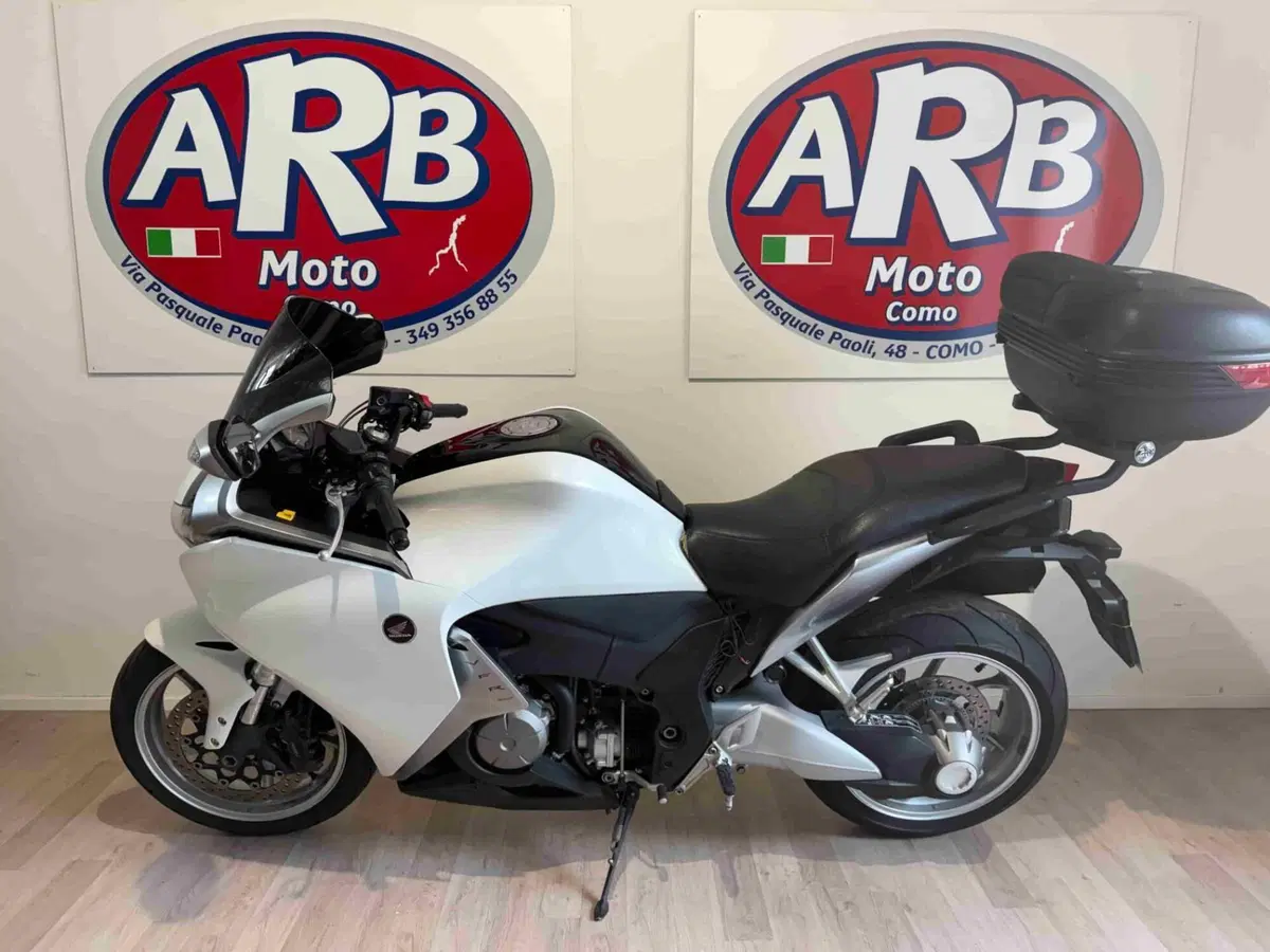 Honda VFR 1200 F ABS (2009 - 16) (3)