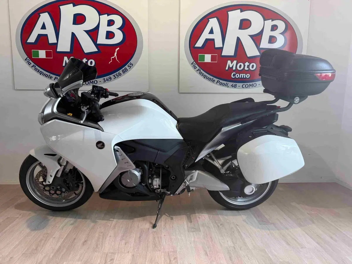 Honda VFR 1200 F ABS (2009 - 16) (7)