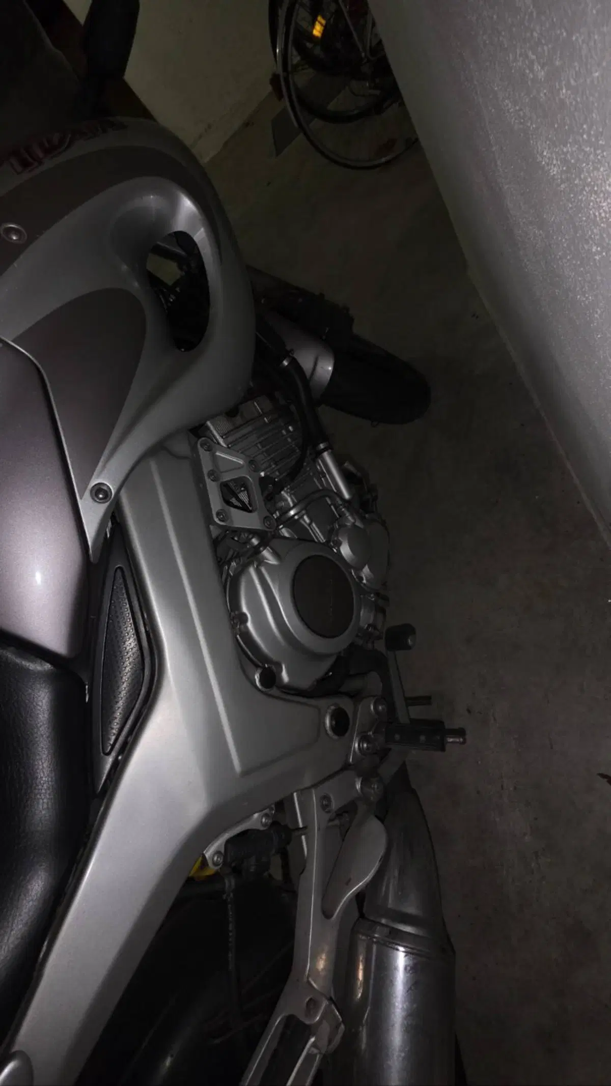 Yamaha TDM 850 (1996 - 01) (10)