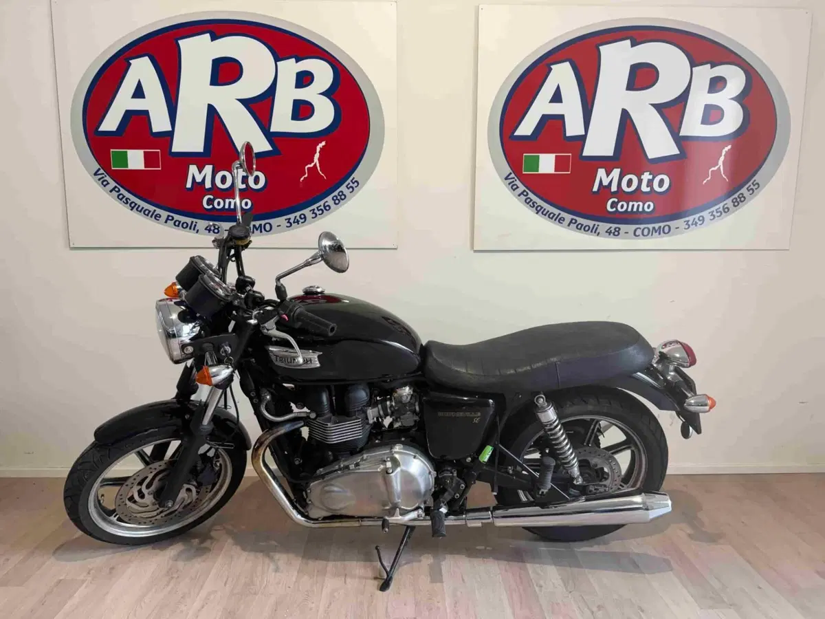 Triumph Bonneville SE (2009 - 13) (4)