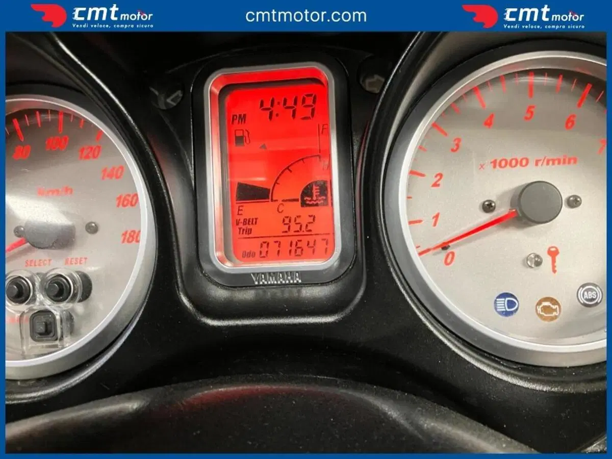 Yamaha T-Max 500 (2004 - 07) (5)