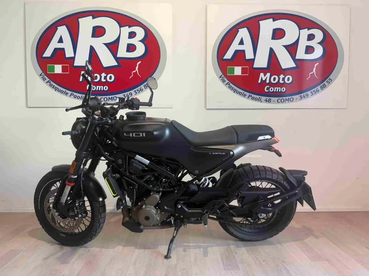 Husqvarna Svartpilen 401 (2021 - 23) (5)