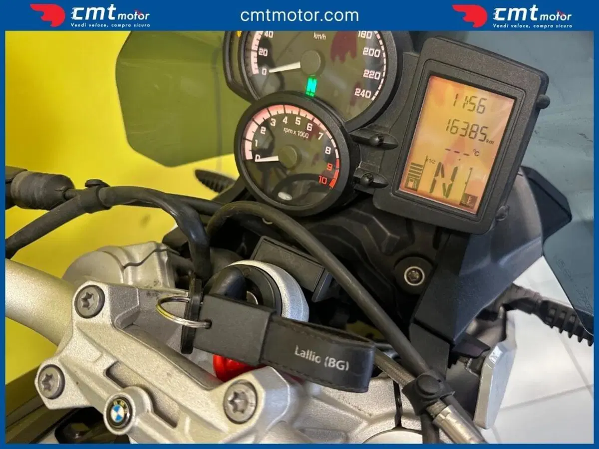 Bmw F 800 R (2015 - 16) (5)