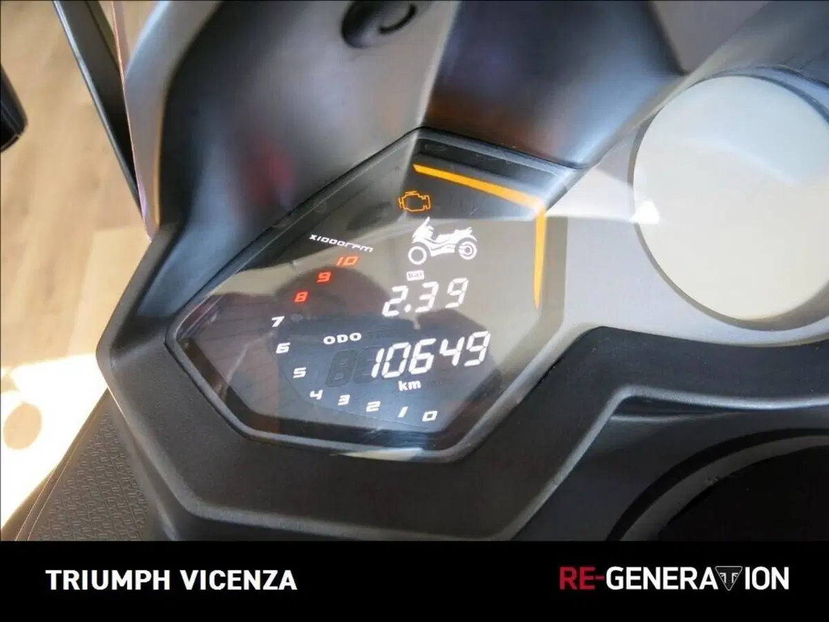 Kymco AK 550 ETS (2021 - 26) (5)