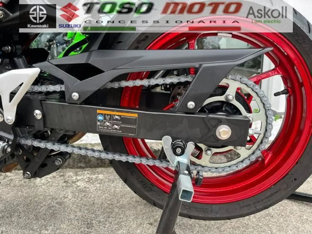 Kawasaki Z 500 SE (2024 - 27) (3)