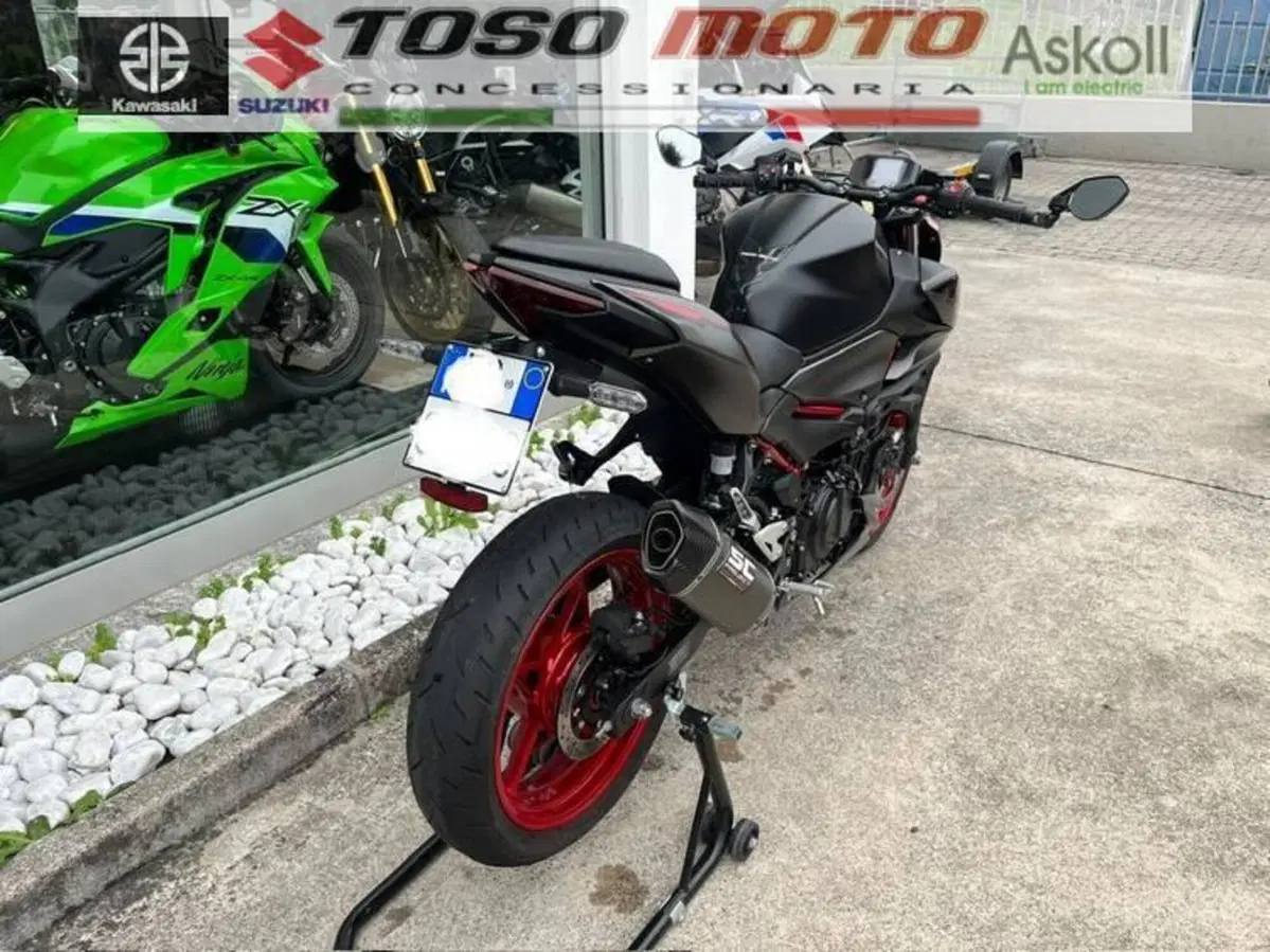 Kawasaki Z 500 SE (2024 - 27) (4)
