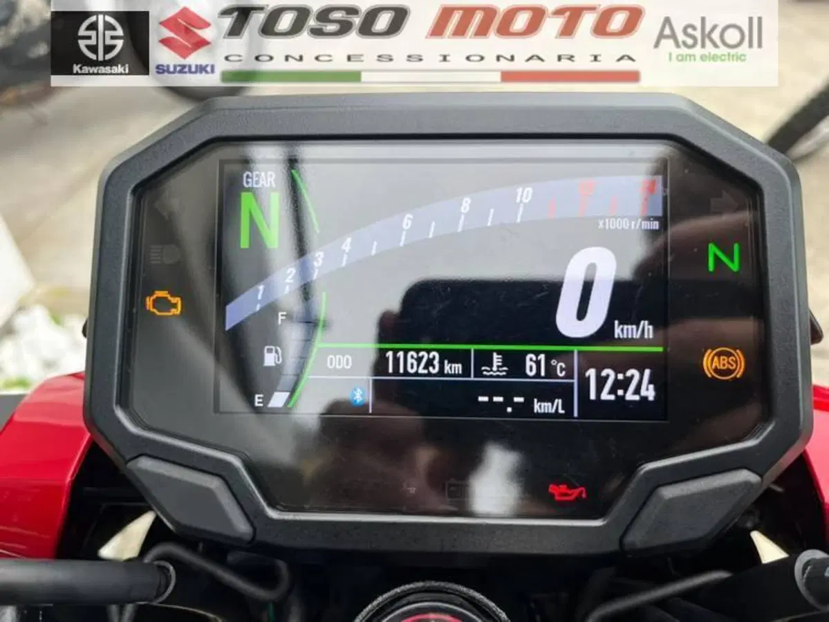 Kawasaki Z 500 SE (2024 - 27) (7)