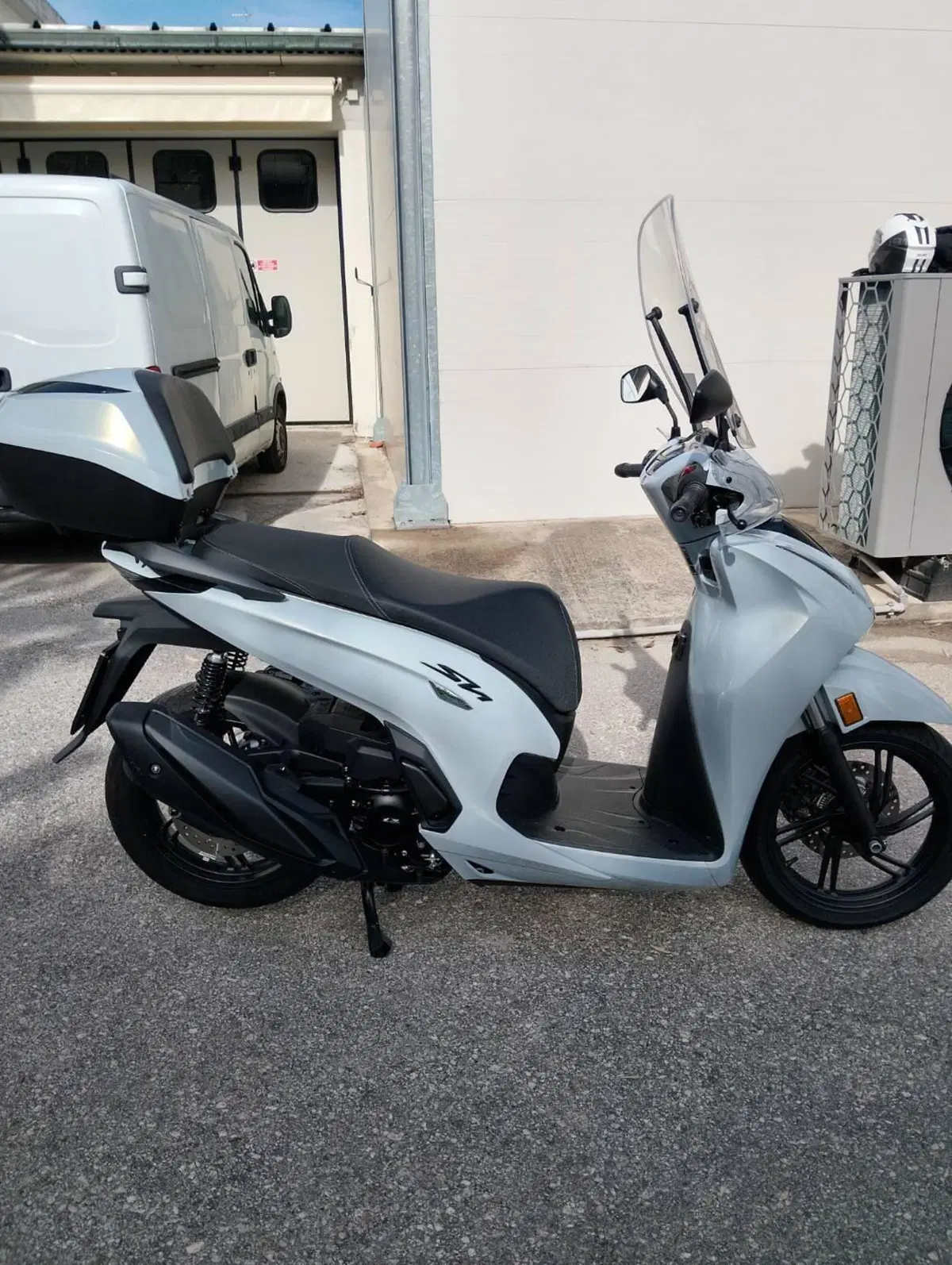Honda SH 350i GT (2025 - 26) (3)