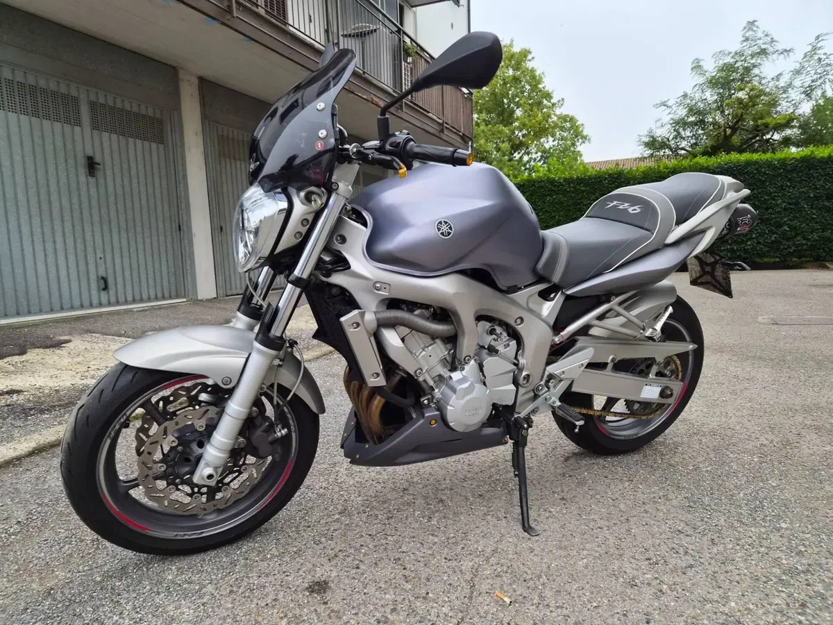 Yamaha FZ6 (2004 - 07) (2)