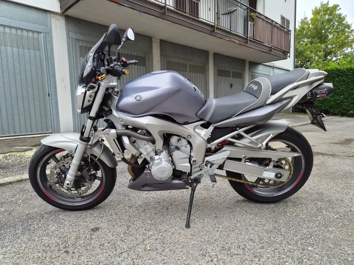 Yamaha FZ6 (2004 - 07)