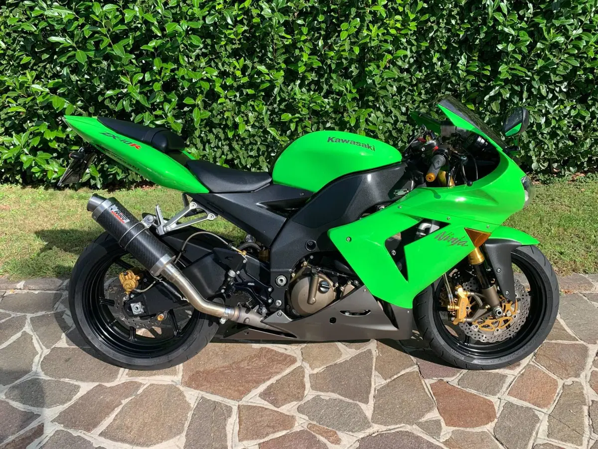 Kawasaki Ninja 1000 ZX-10R (2004 - 05)