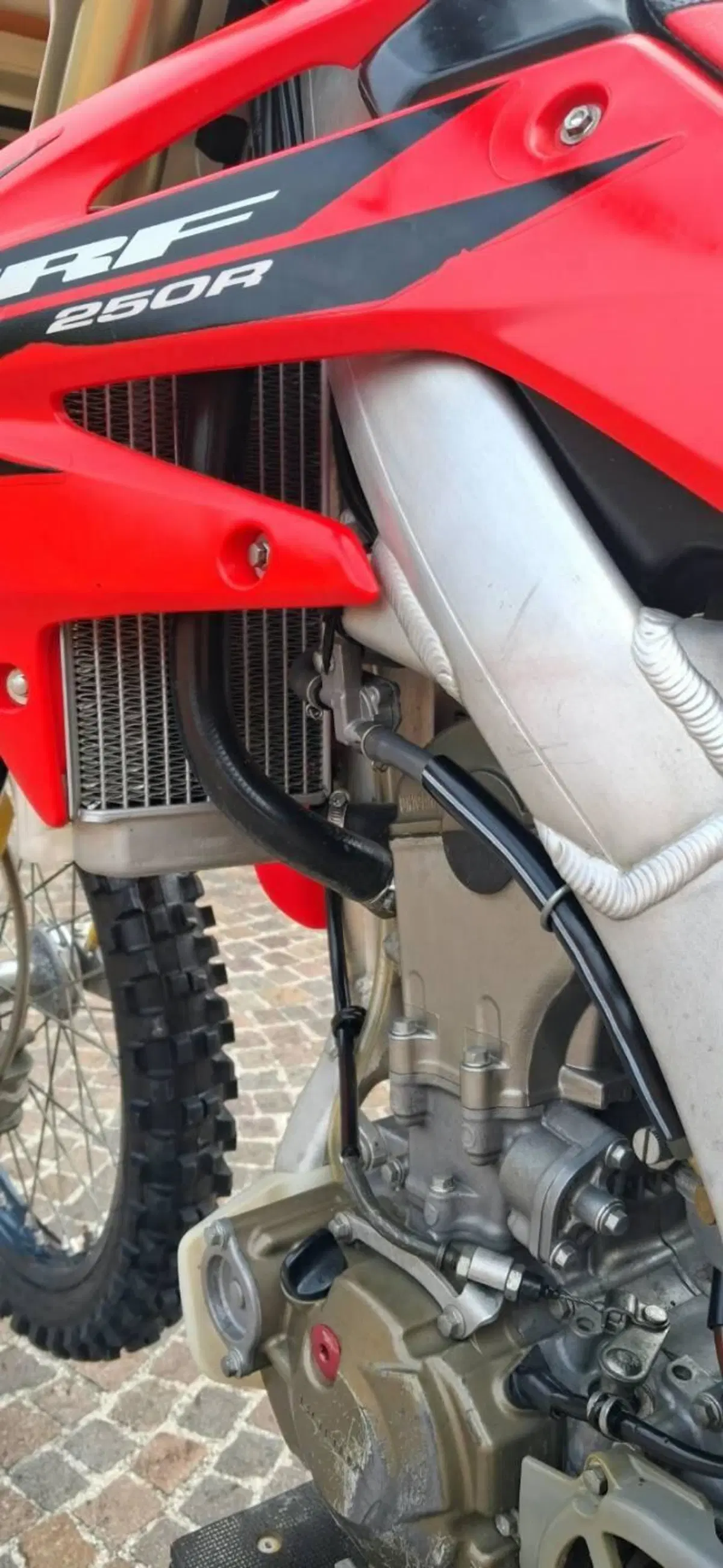 Honda CRF 250R (2007) (7)