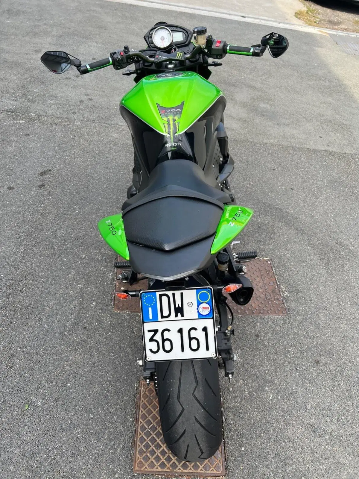 Kawasaki Z 750 (2007 - 14) (4)
