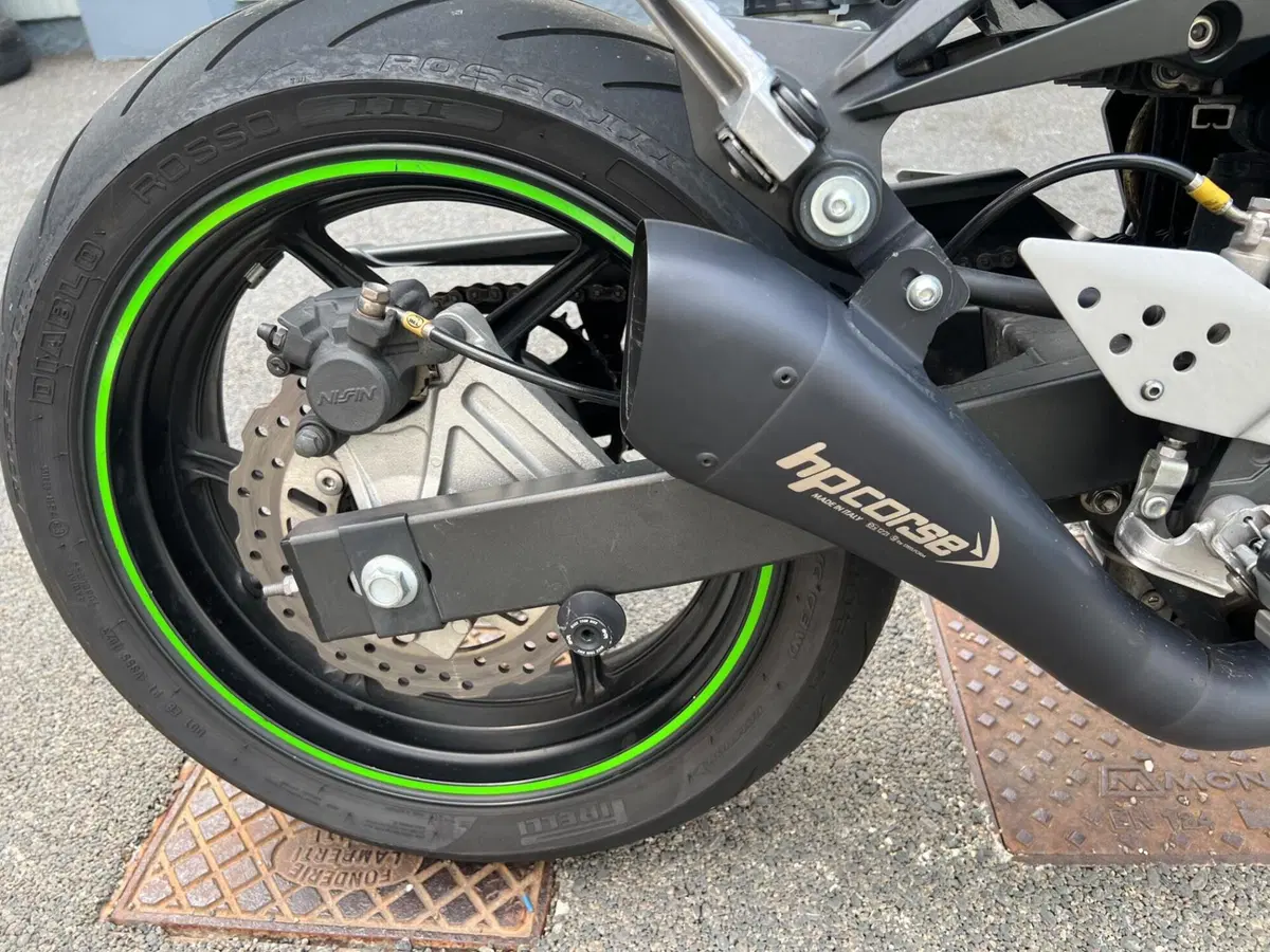 Kawasaki Z 750 (2007 - 14) (15)