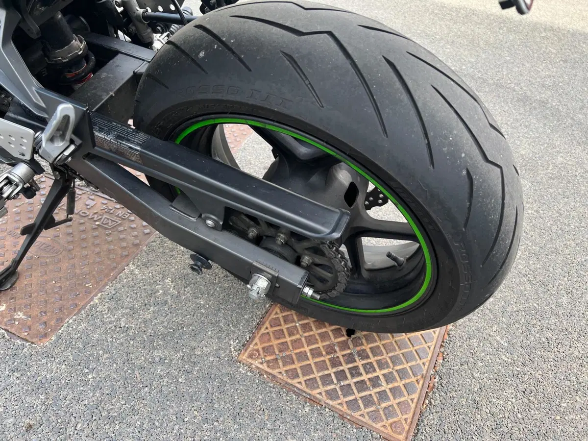 Kawasaki Z 750 (2007 - 14) (16)