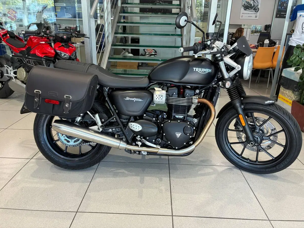 Triumph Street Twin 900 (2019 - 20)