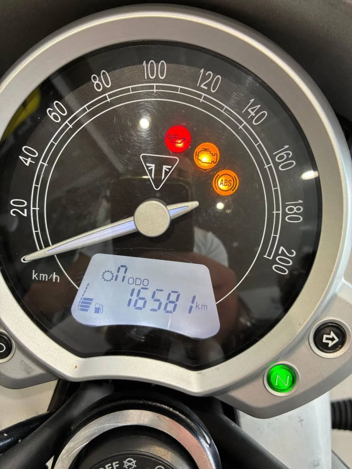 Triumph Street Twin 900 (2019 - 20) (9)