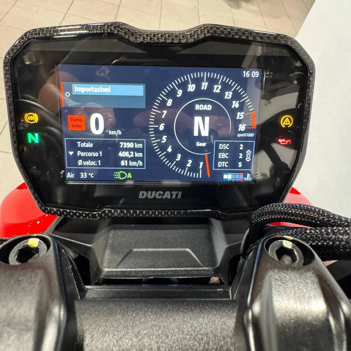 Ducati Streetfighter V4 S (2023 - 24) (4)
