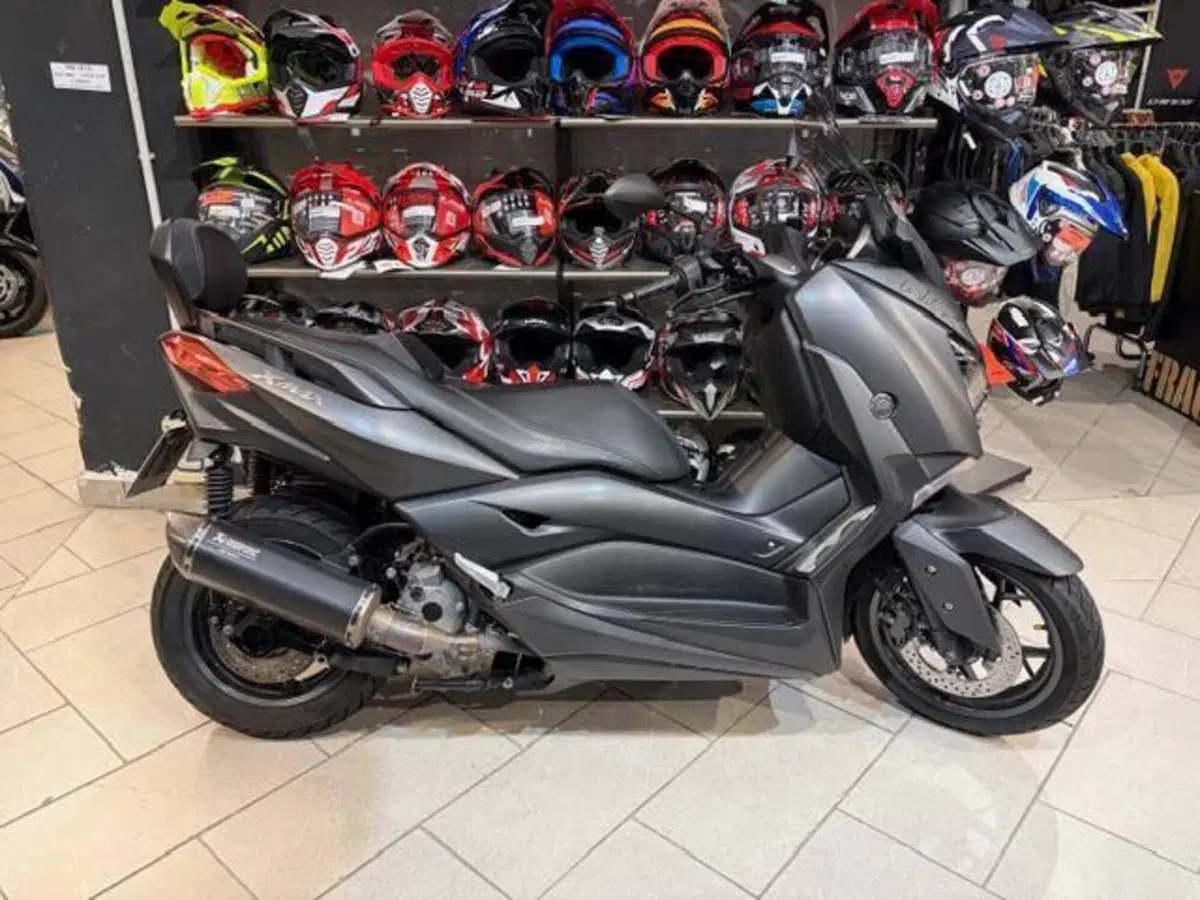 Yamaha X-Max 300 Tech Max (2020)