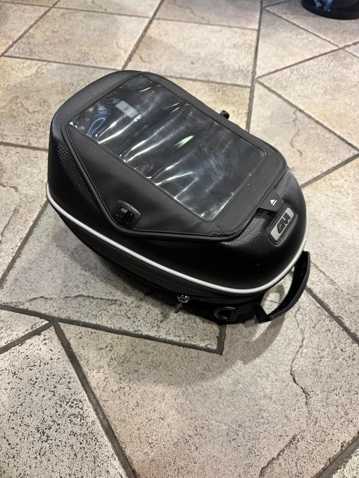 Borsa serbatoio Givi universale (2)