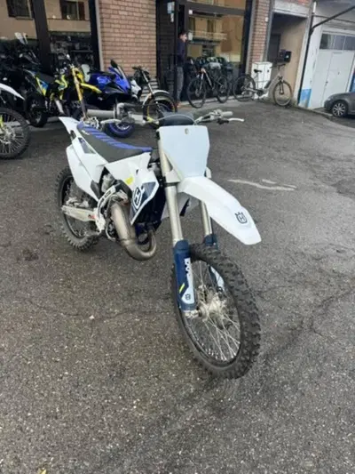 Husqvarna TC 125 (2022) usata