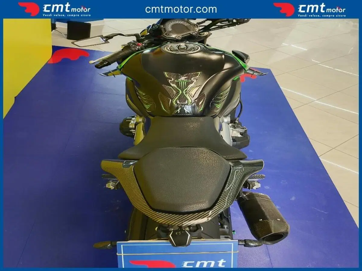 Kawasaki Z 900 (2017 - 18) (14)