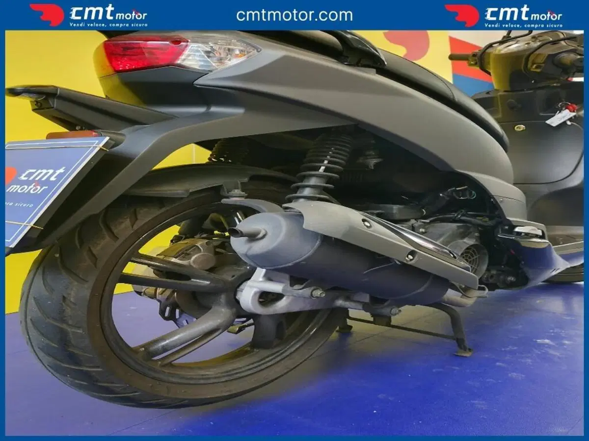 Peugeot Tweet 125 (2014 - 17) (9)