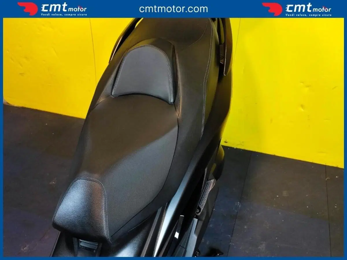 Suzuki Burgman 400 (2022 - 24) (9)