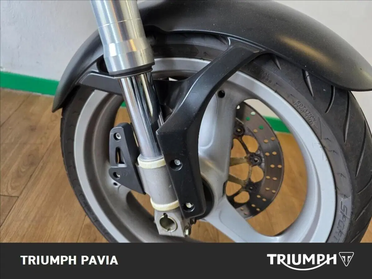 Ducati Monster 600 Dark (1998 - 01) (9)