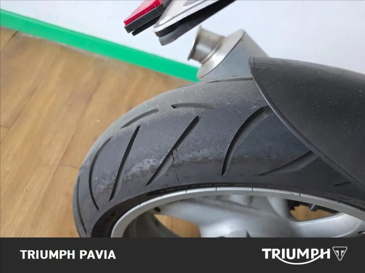 Ducati Monster 600 Dark (1998 - 01) (5)