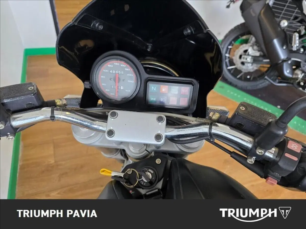 Ducati Monster 600 Dark (1998 - 01) (11)