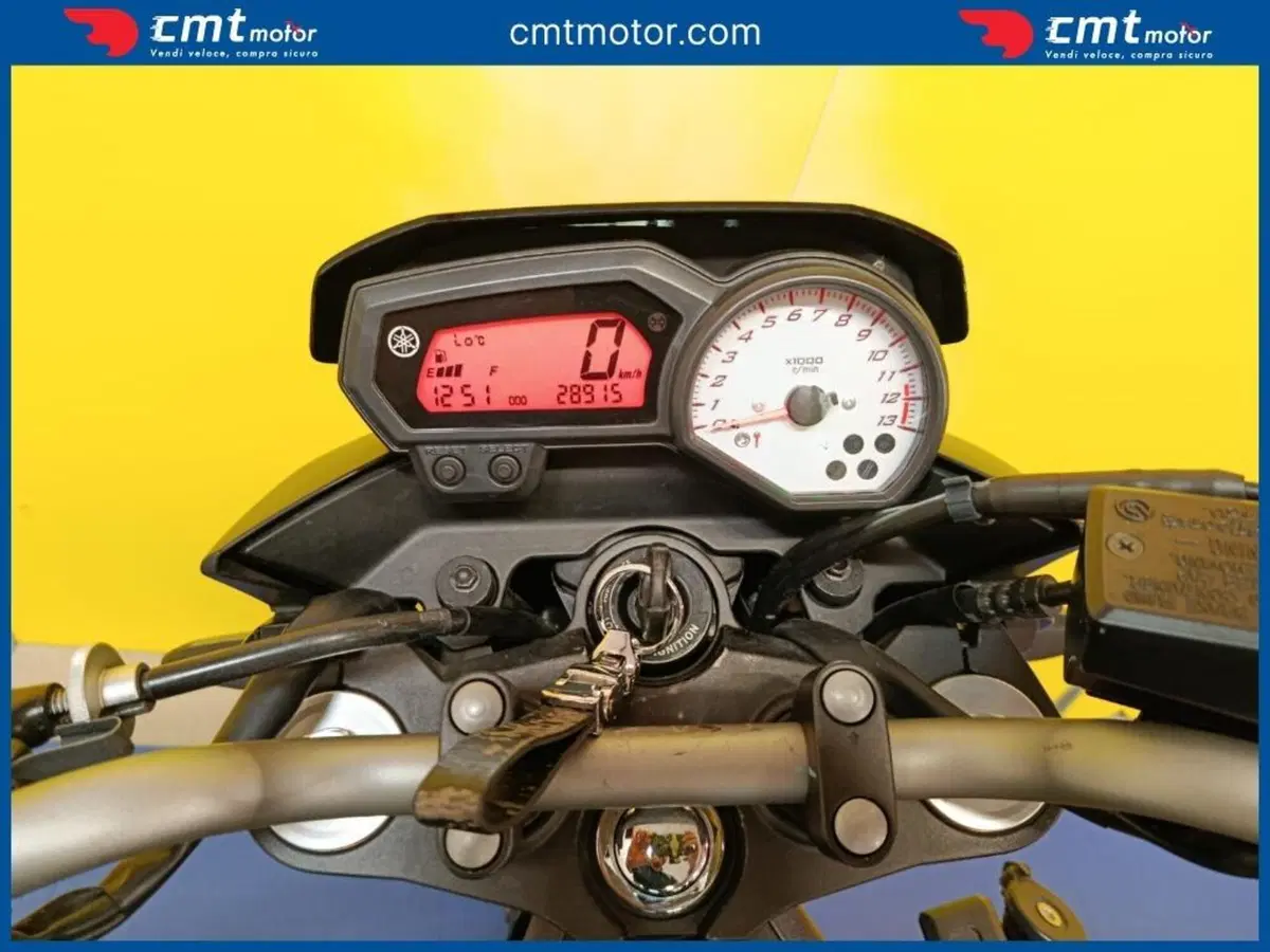 Yamaha FZ8 (2010 - 12) (6)