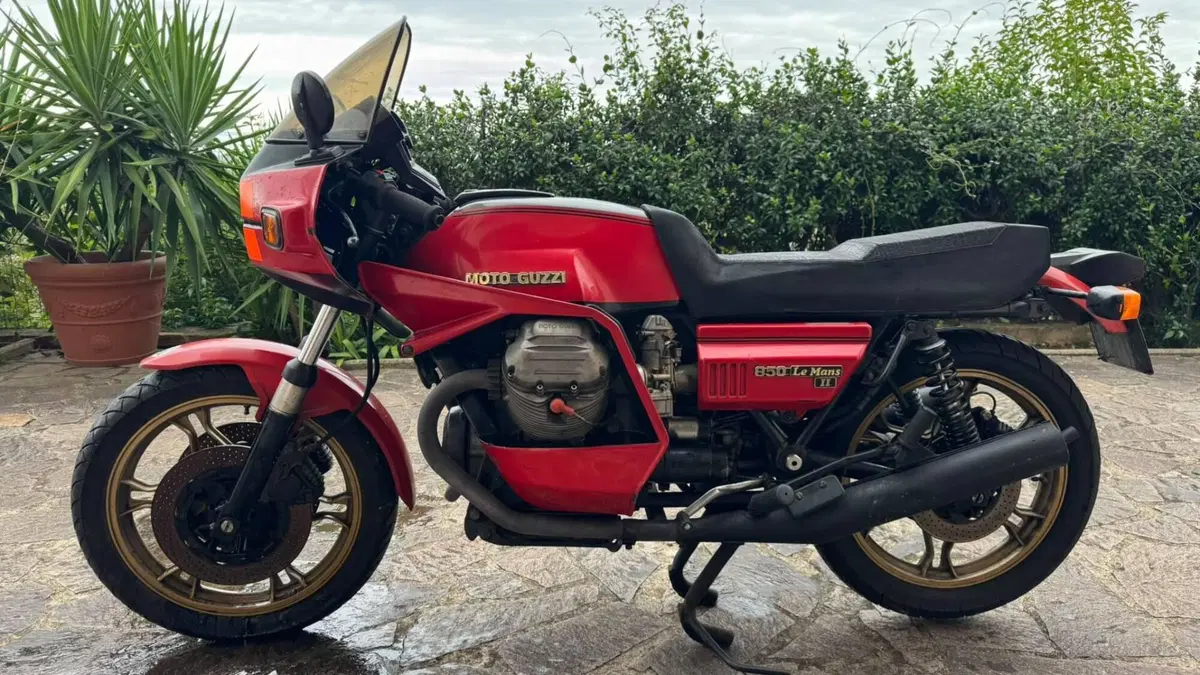 Moto Guzzi LE MANS 850 