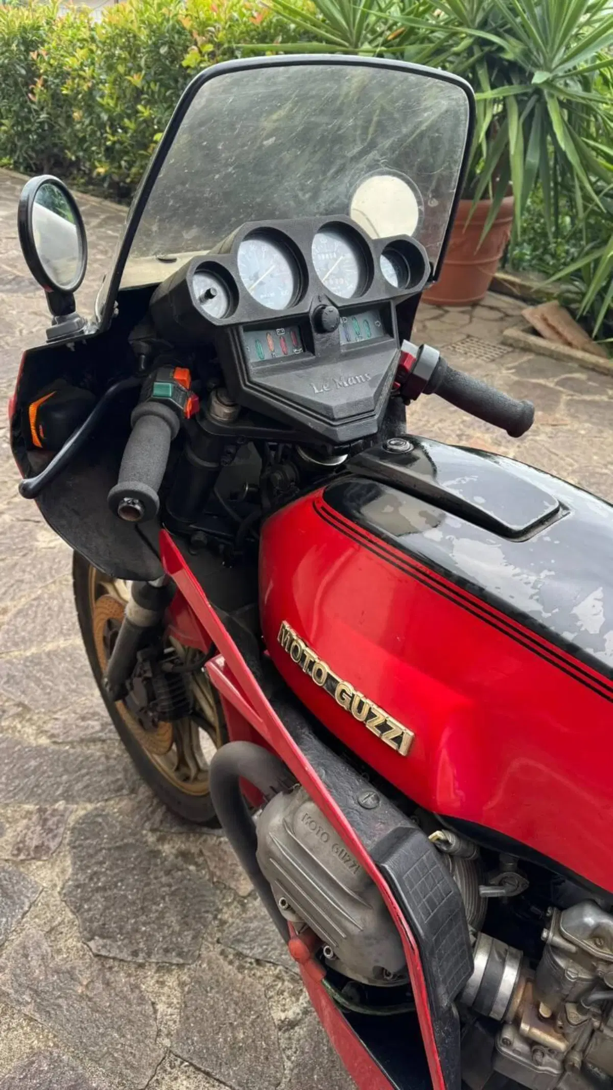 Moto Guzzi LE MANS 850  (9)