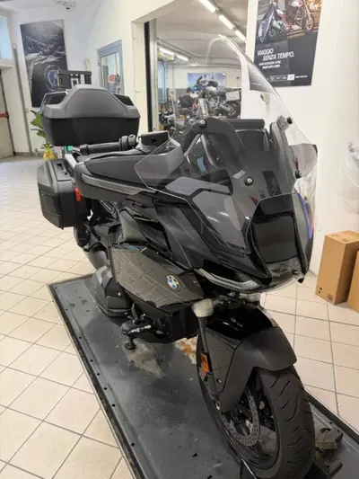 Bmw R 1300 RT (2026) usata