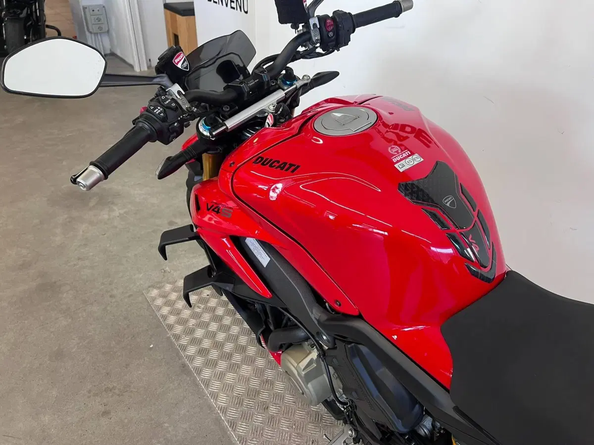 Ducati Streetfighter V4 S (2023 - 24) (6)
