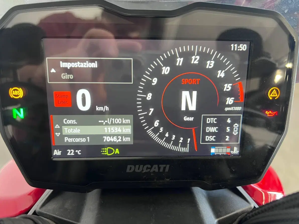 Ducati Streetfighter V4 S (2023 - 24) (3)
