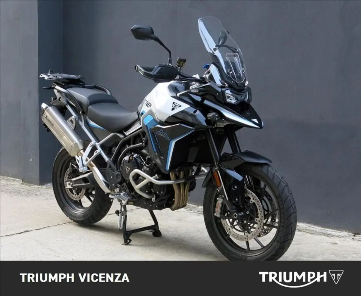Triumph Tiger 900 Alpine Special Edition (2026) (2)
