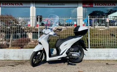 Honda SH 125 (2026) usata