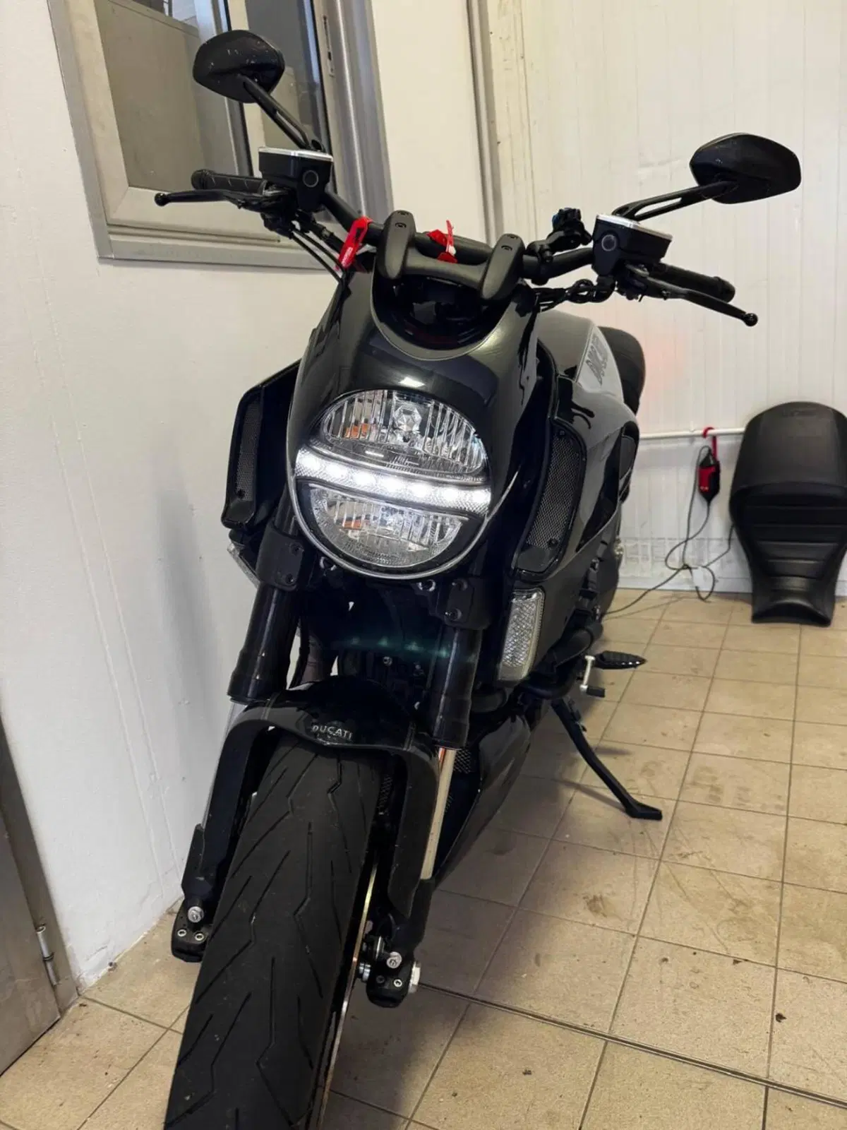 Ducati Diavel 1200 (2010 - 13) (2)
