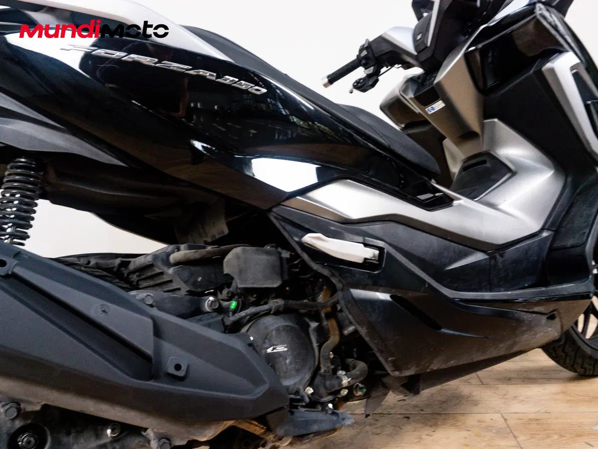 Honda Forza 350 (2022 - 24) (4)
