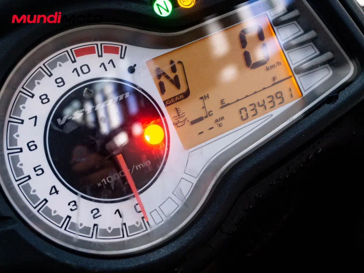 Suzuki V-Strom 650XT ABS (2015 - 17) (12)