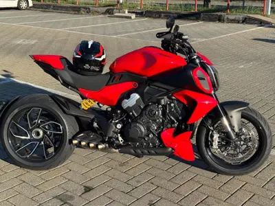 Ducati Diavel V4 (2023 - 26) usata