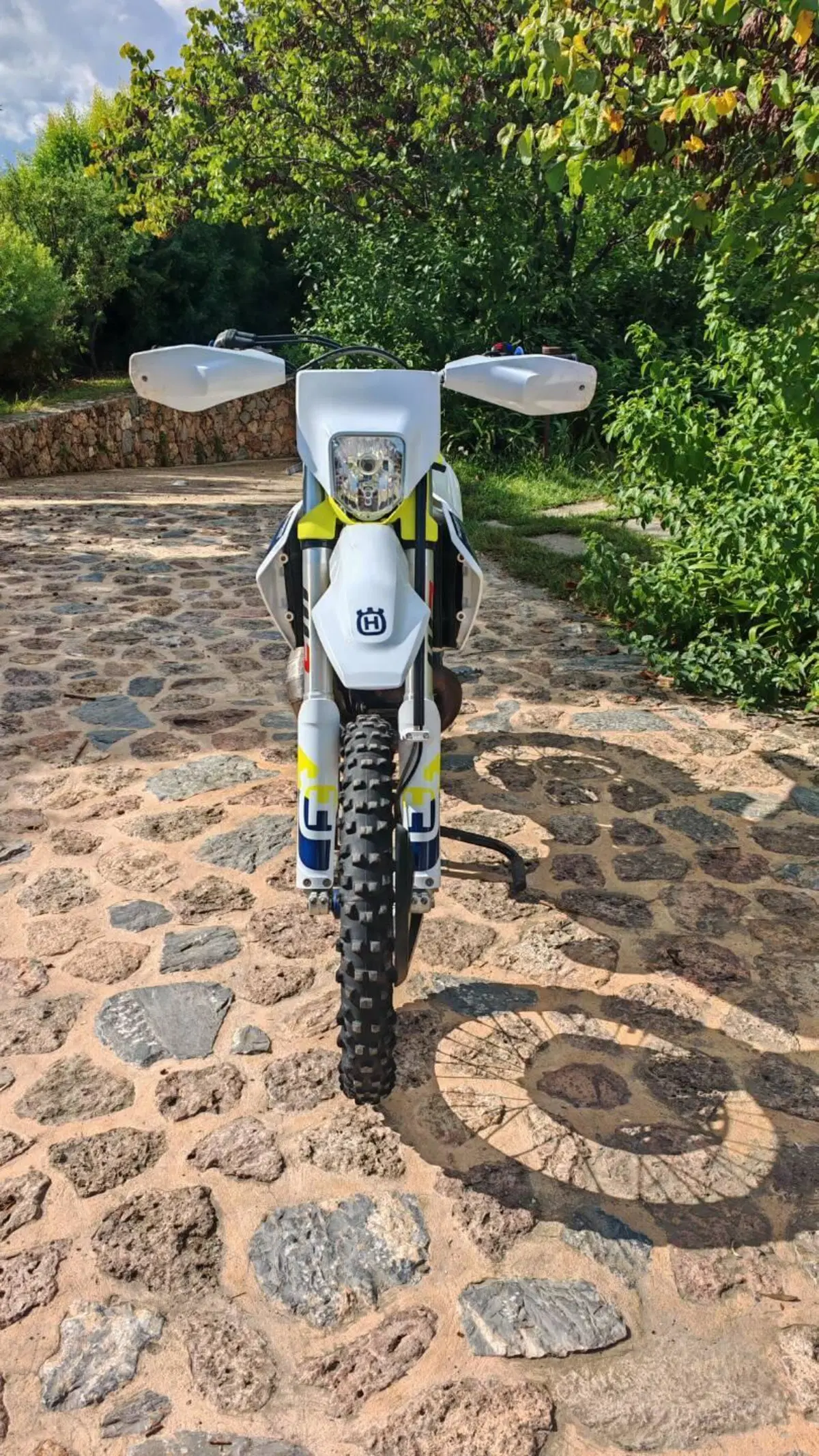 Husqvarna TE 300i (2023) (2)