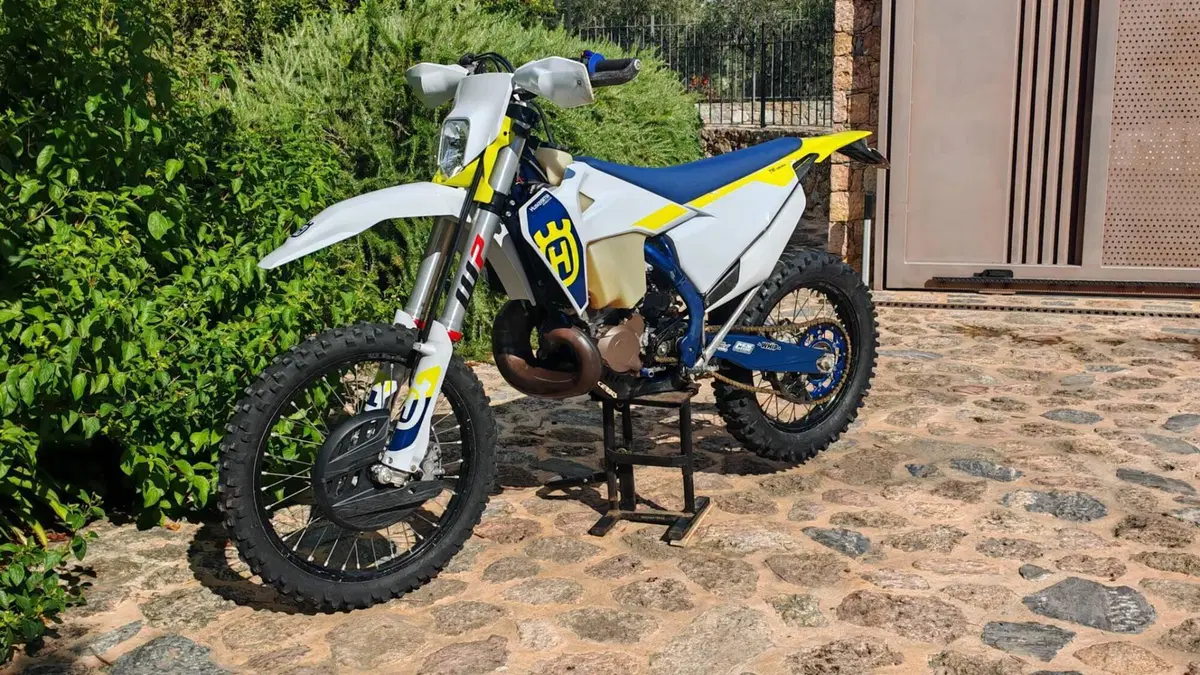 Husqvarna TE 300i (2023) (4)