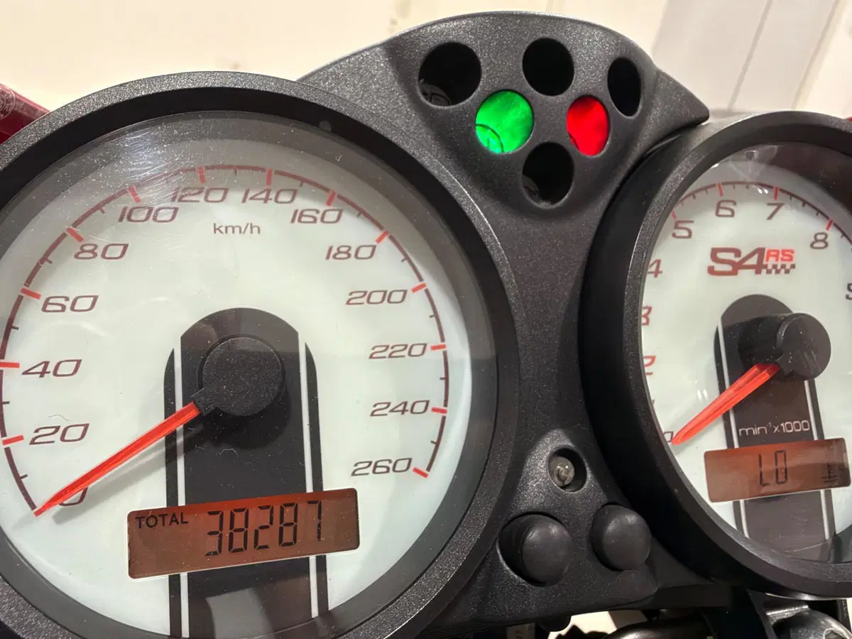 Ducati Monster S4Rs Testastretta (4)