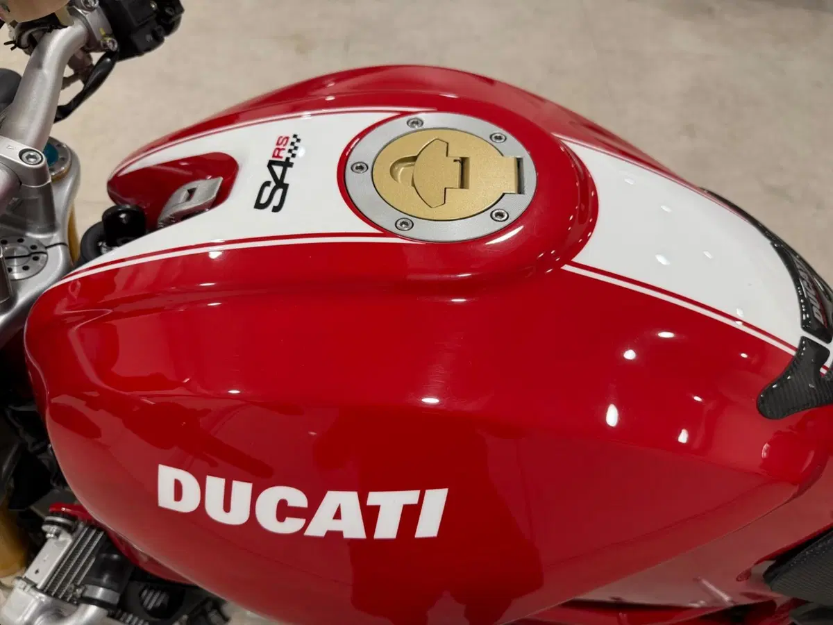 Ducati Monster S4Rs Testastretta (5)
